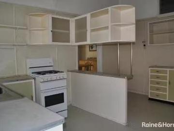 Unique 2/24 Thomas Street, Sadliers Crossing, QLD 4305