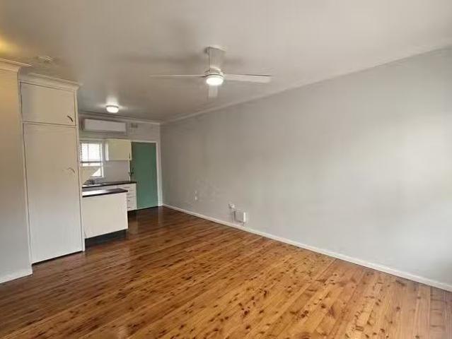 For Rent! 2/2 View Street, Nowra, NSW 2541