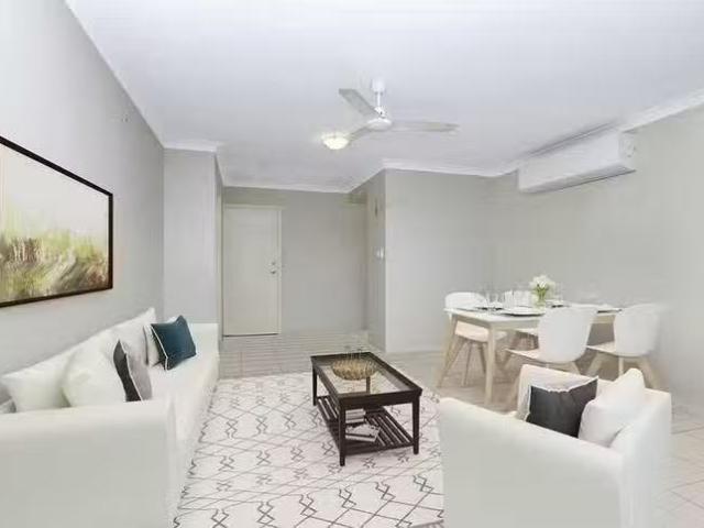 Nice 2/2 Barwick Mews, Deeragun, QLD 4818