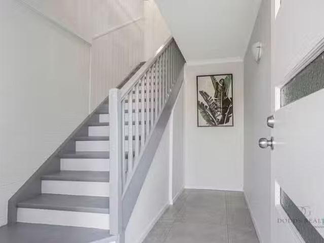Just in! 22 Cooinda Street, Eastern Heights, QLD 4305