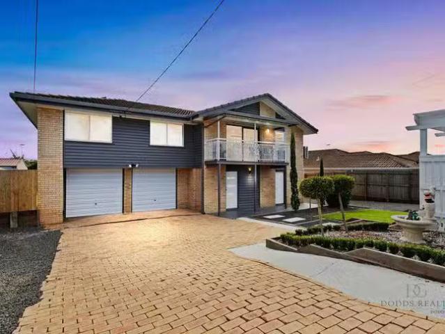 Unique 22 Cooinda Street, Eastern Heights, QLD 4305