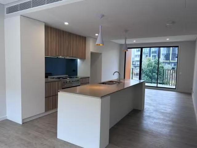 Rental! 22 Farrell Street, EDMONDSON PARK Townhouse for rent.