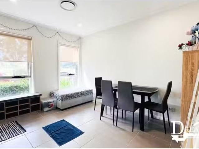 Charming 22 Greygum Terrace, Marsden Park Townhouse for rent.