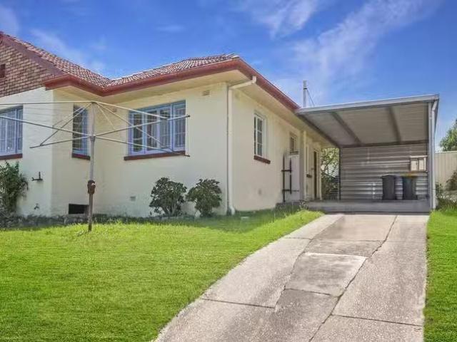 Cozy 22 Largs Street, Darra, QLD 4076