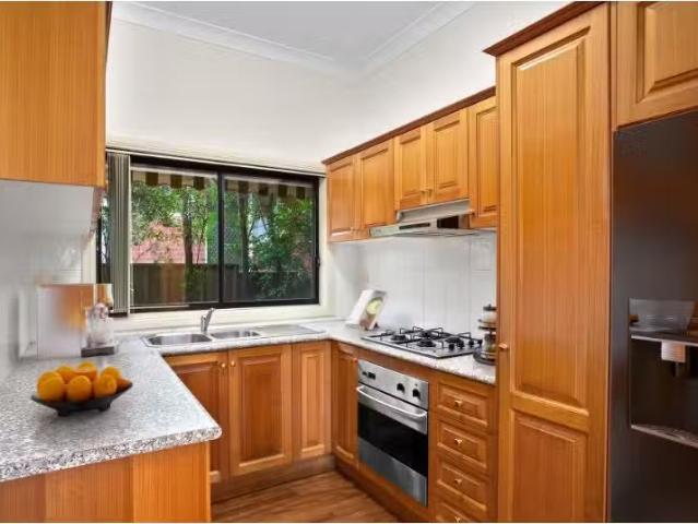 Rental! 2/30 Poulter Street, West Wollongong Apartment for ren.