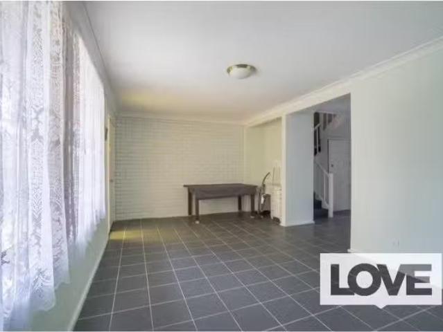 New 23/29 Taurus Street, ELERMORE VALE Townhouse for rent Lis.