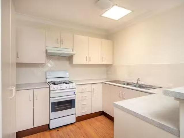 Unique 2/32 Harrison Street, Warners Bay, NSW 2282