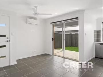 Unique 2/7 Corymbia Circuit, Heddon Greta Townhouse for rent.