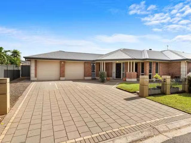 Nice 27 Cork Avenue, Andrews Farm, SA 5114
