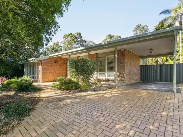 Deal! 27 Eli Street, Torrens Park, SA 5062