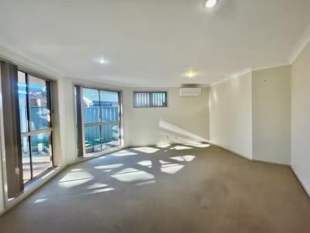Cozy 2/7 Paradise Close, OLD BAR Apartment for rent Listed by.