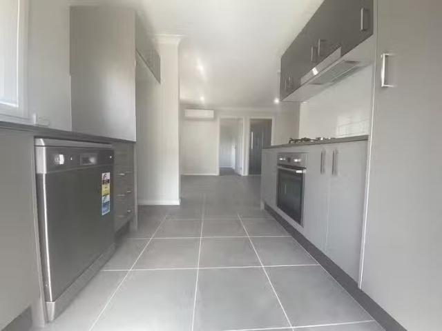 Deal! 2/7 Saxby Avenue, North Rothbury, NSW 2335