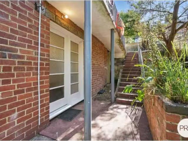 Just in! 2/40 Lower Jordan Hill Road, WEST HOBART Apartment fo.