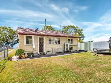 For Rent! 241 Skye Point Road, Coal Point, NSW 2283