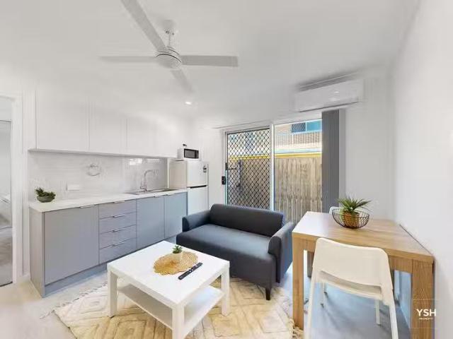 For Rent! 2/45 Pioneer Street, Zillmere, QLD 4034