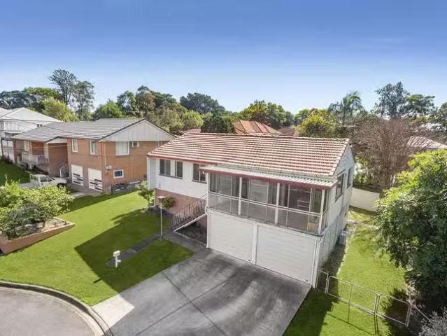 Just in! 24 Timbury Street, Moorooka, QLD 4105