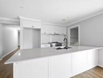 Rental! 24 Arranmore Drive, Miners Rest, VIC 3352