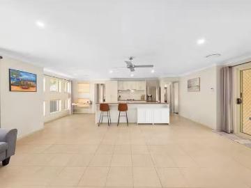 Just in! 24 Botanical Close, Hamlyn Terrace, NSW 2259