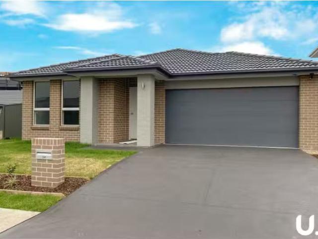For Rent! 24 Cheshire Street, Marsden Park House for rent Lis.