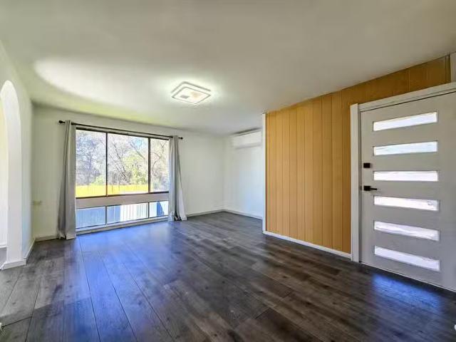 Cozy 258 Riverside Drive, Airds, NSW 2560