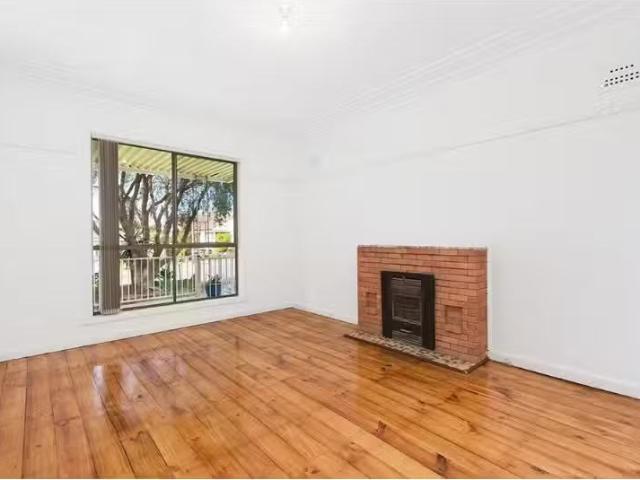Cheap 259 Sylvania Road South, Gymea Bay House for rent Liste.
