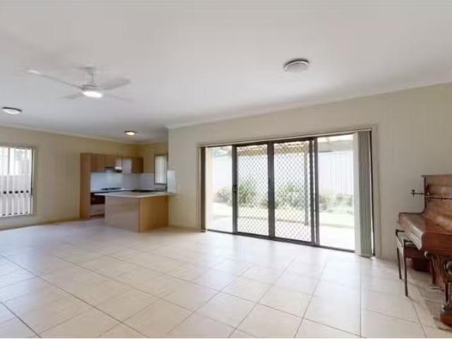 For Rent! 25 Tenambit Street, East Maitland House for rent Li.