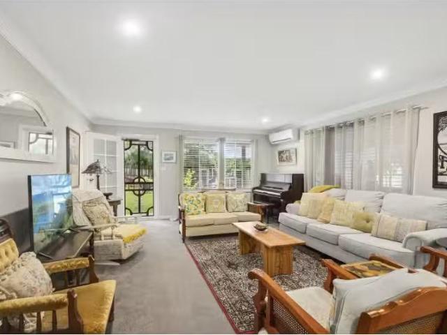 Just in! 25 Gibbons Road, Moss Vale House for rent Listed by.