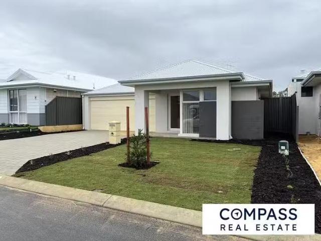 Cozy 25 Hitter Street, Yanchep, WA 6035