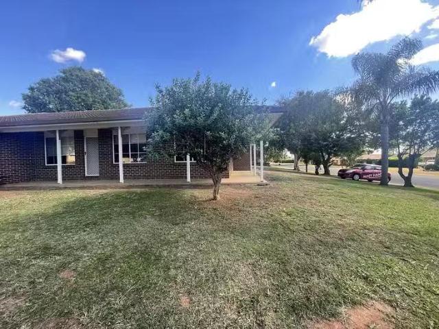 Rental! 25 Jack William Drive, Dubbo, NSW 2830