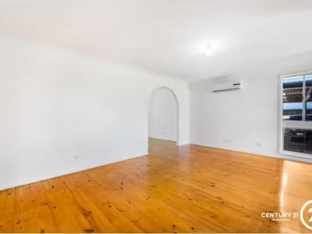 Unique 25 Macaulay Street, Wetherill Park House for rent List.
