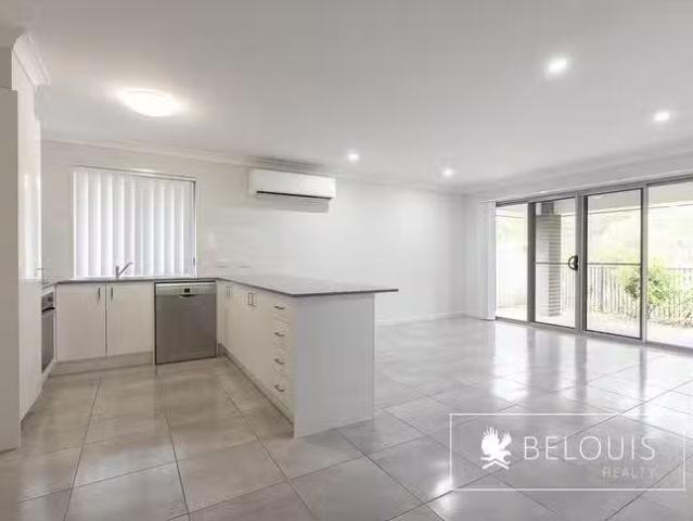 Unique 25 Sandalwood Street, Pimpama, QLD 4209