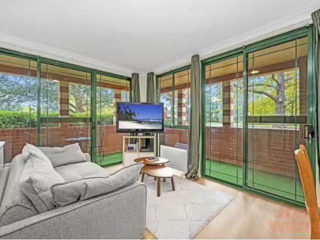 Nice 26/14 Boolee Street, Reid Apartment for rent Listed by E.