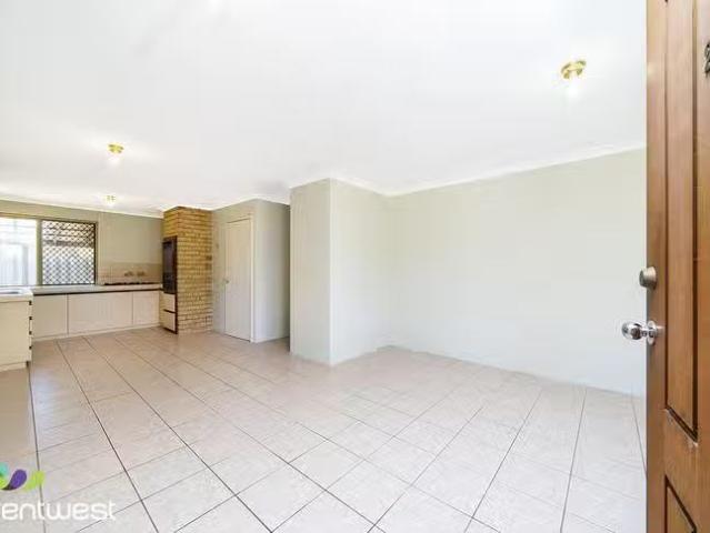 For Rent! 2/62 Ivanhoe Street, Bassendean, WA 6054