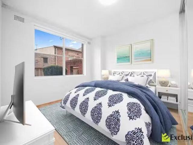 Unique 2/6 Burton Street, Concord, NSW 2137