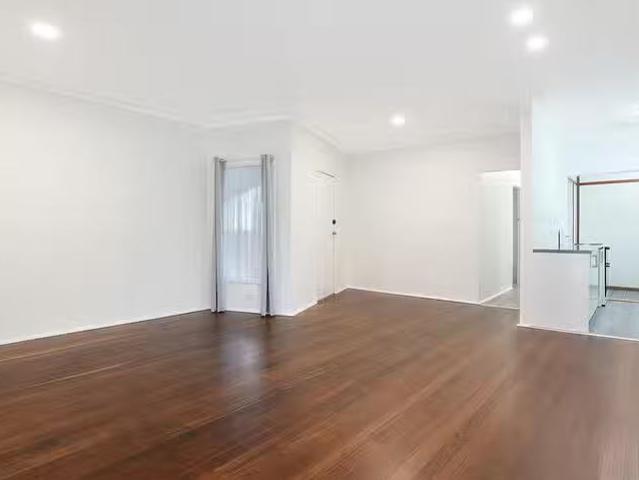 For Rent! 26 Cawley Street, Bellambi, NSW 2518