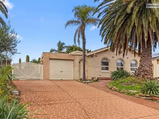 For Rent! 26 Gretel Crescent, HALLETT COVE, SA 5158 House fo.