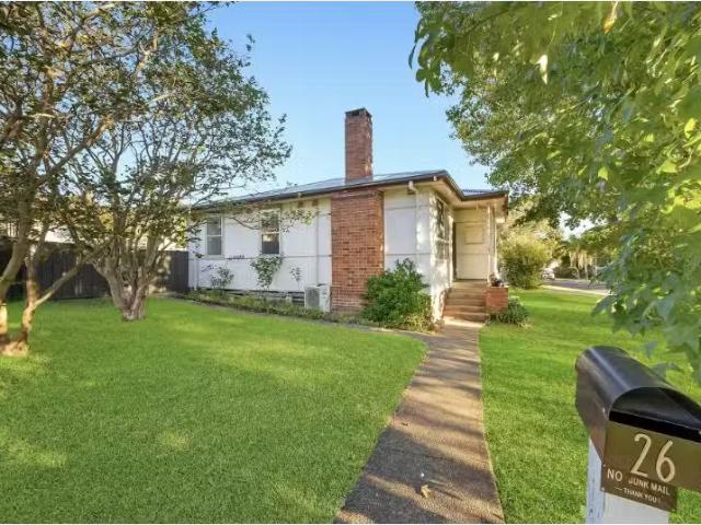 Unique 26 Johnson Street, LAMBTON House for rent Listed by To.