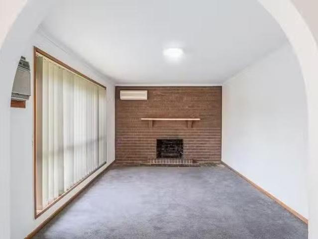 Nice 26 Moyston Grove, Corio, VIC 3214