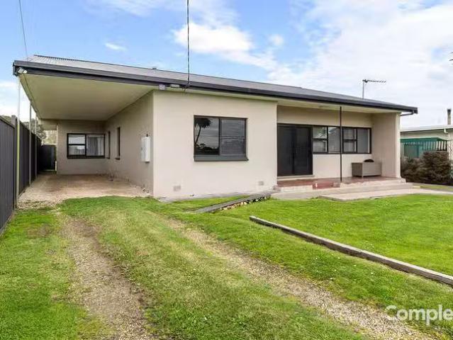 Unique 26 Newsham Avenue, Mount Gambier, SA 5290
