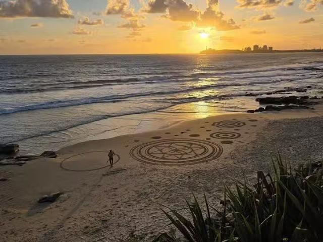 Just in! 26 Surf Road, Maroochydore, QLD 4558
