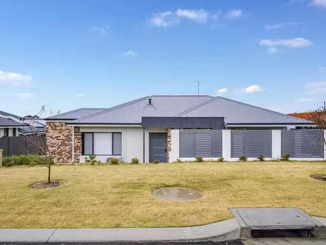Just in! 26A Ackworth Crescent, Warwick, WA 6024