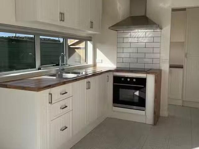 Nice 26A Deacon Street, UPPER BURNIE, TAS 7320 Unit for Rent