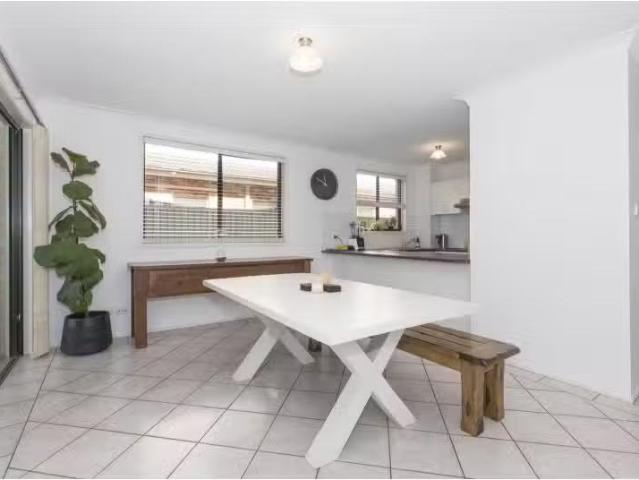 For Rent! 26B Crammond Boulevard, Caringbah Townhouse for rent.