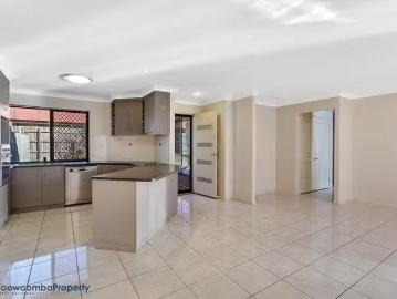 Rental! 2/73 Kearney Street, Kearneys Spring, QLD 4350