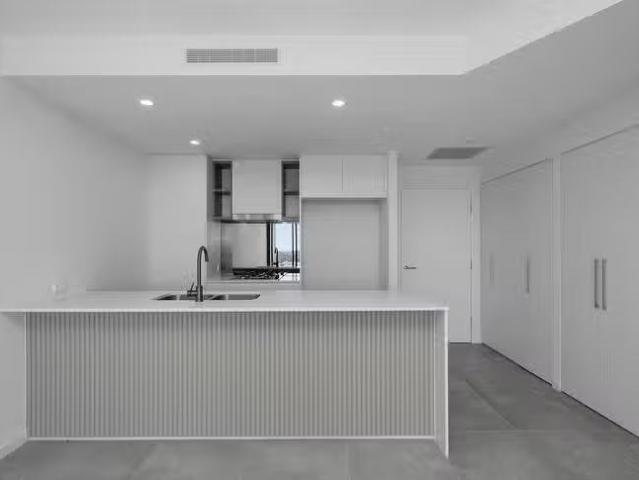 For Rent! 2802/10 Sickle Avenue, Hope Island, QLD 4212