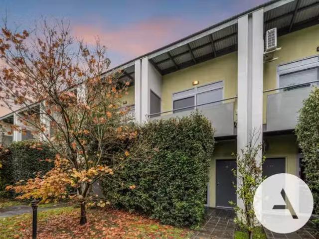 Cozy 28/30 Ijong Street, Braddon, ACT 2612