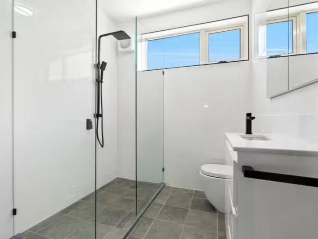 Cozy 2/892 Burke Rd, Canterbury VIC 3126 Apartment For Lease