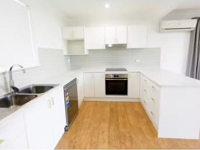 Cheap 28 Torrens Street, BLAYNEY House for rent Listed by Kat.