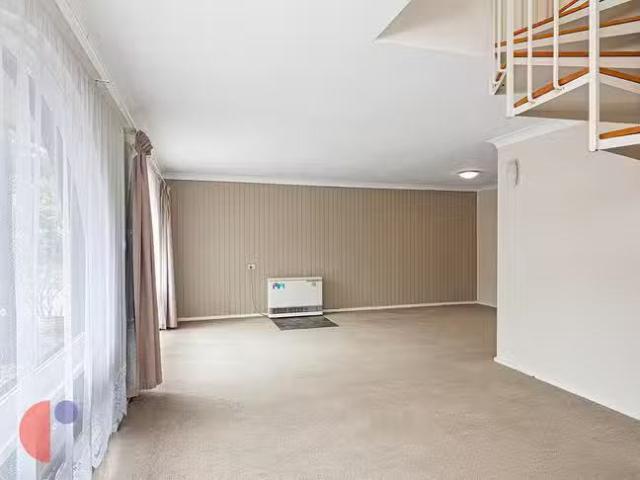 Just in! 28 Hamilton Crescent, Aberfoyle Park, SA 5159