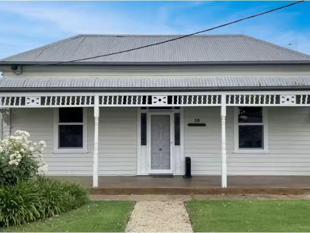 Cozy 28 Porter Street, Moama House for rent Listed by Debbie.